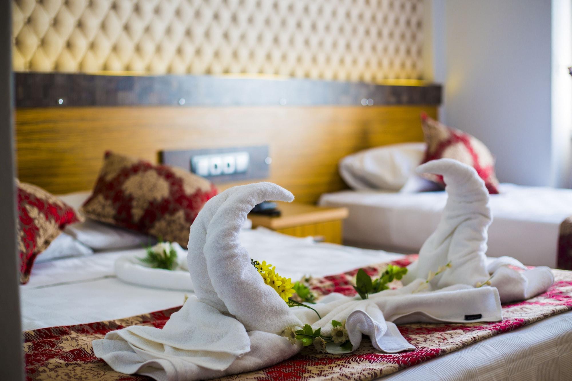 Mevre Hotel Antalya Bagian luar foto