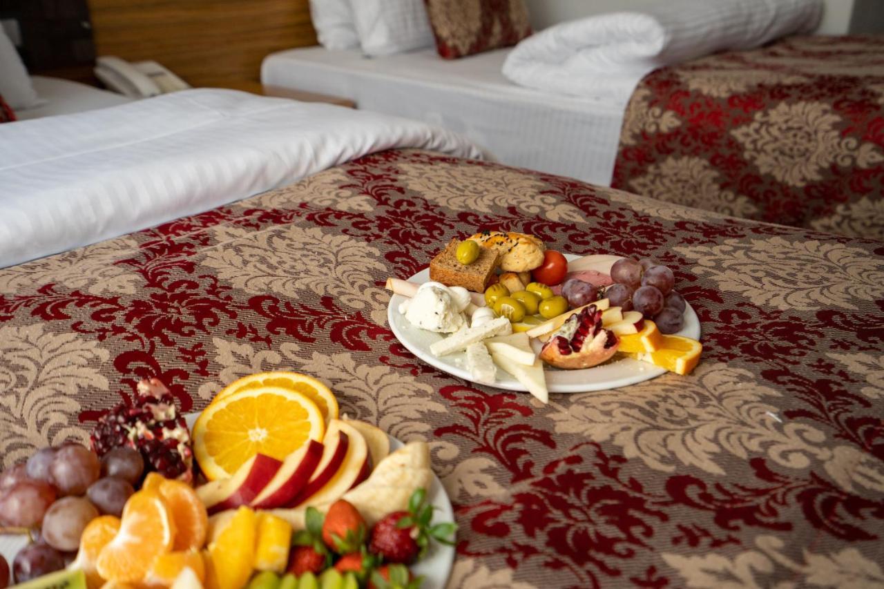 Mevre Hotel Antalya Bagian luar foto